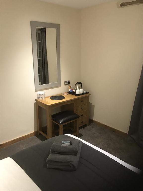 Deri-Down Guest House Abergavenny Buitenkant foto