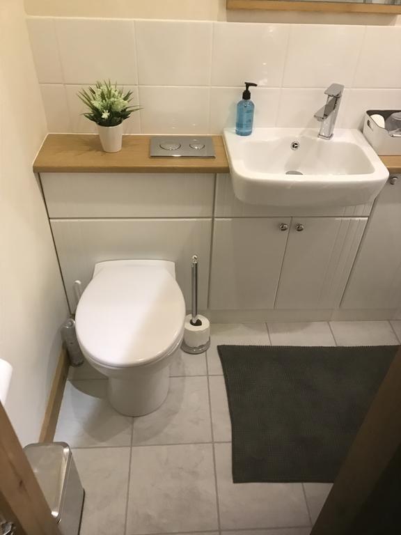 Deri-Down Guest House Abergavenny Buitenkant foto