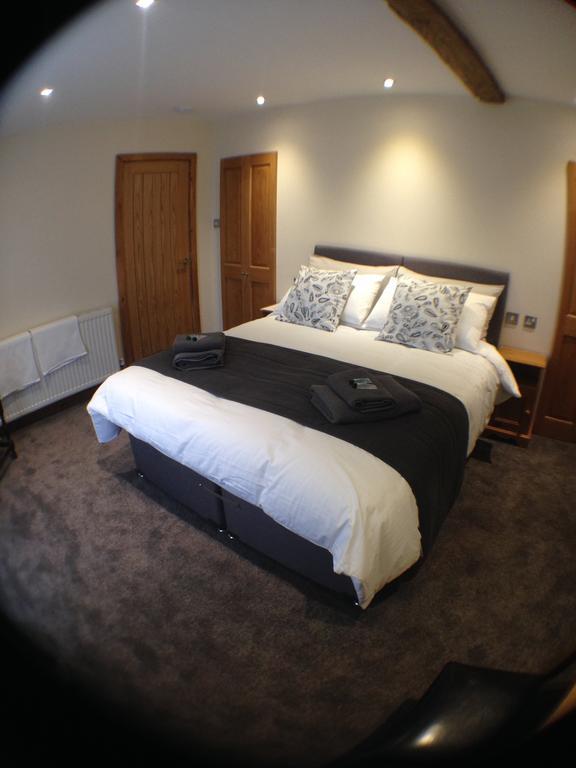 Deri-Down Guest House Abergavenny Buitenkant foto