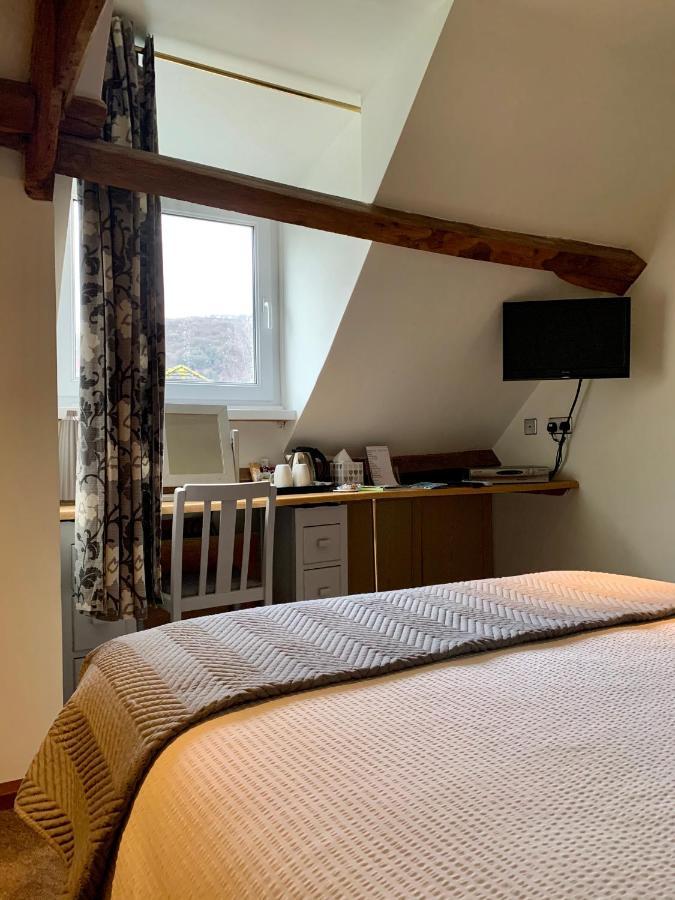 Deri-Down Guest House Abergavenny Buitenkant foto